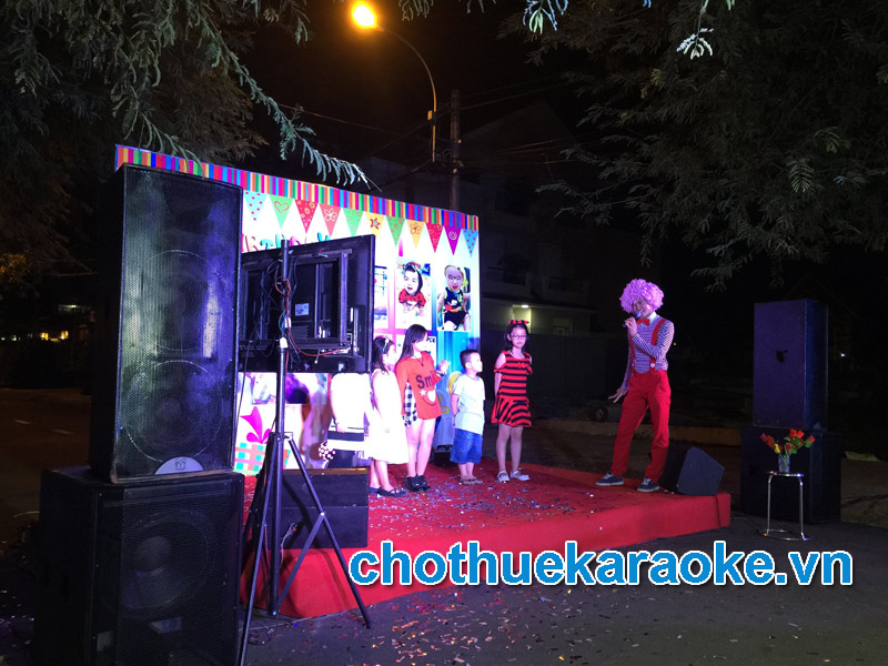 Cho thuê dàn karaoke phục vụ tiệc thôi nôi tại quận Bình Tân