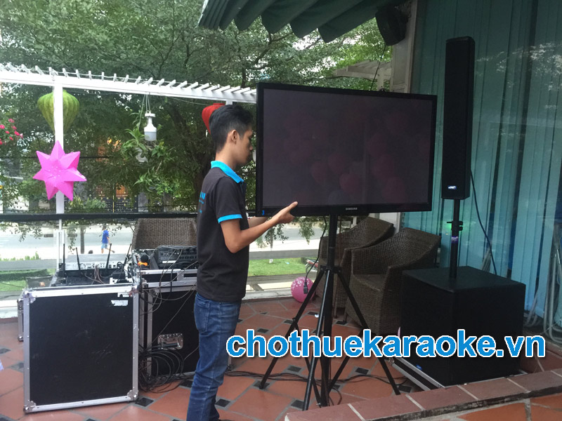 Cho thuê dàn karaoke phục vụ tiệc sinh nhật anh Trí tại quận Tân Phú