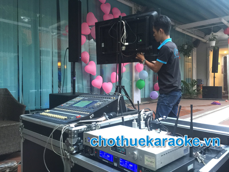 Cho thuê dàn karaoke phục vụ tiệc sinh nhật anh Trí tại quận Tân Phú